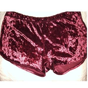 SOFt VELVET SHORTS